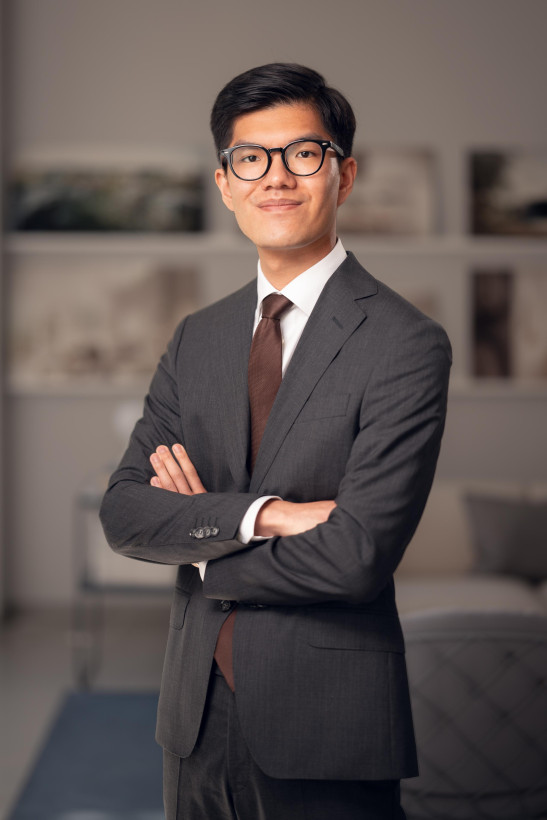 Henning Tang, Reg. Fastighetsmäklare